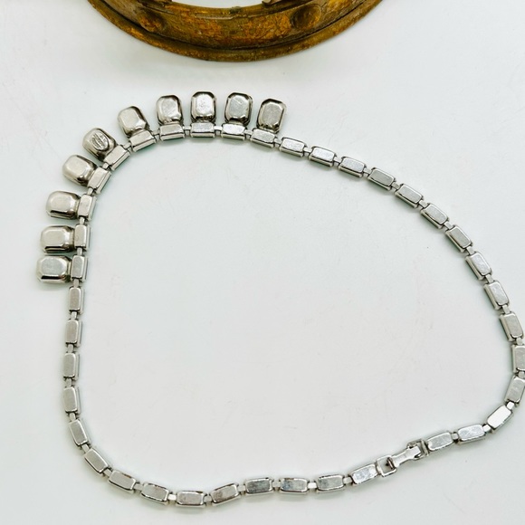 Vintage Rare Green Crystal Necklace - Picture 4 of 17